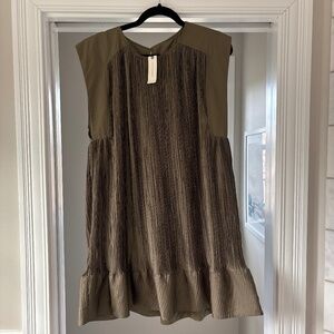 Anthropologie Cap Sleeve green Plisse mini dress